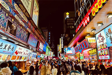 煙雨長沙+韶山2日游夜宿長沙，打卡美食天地